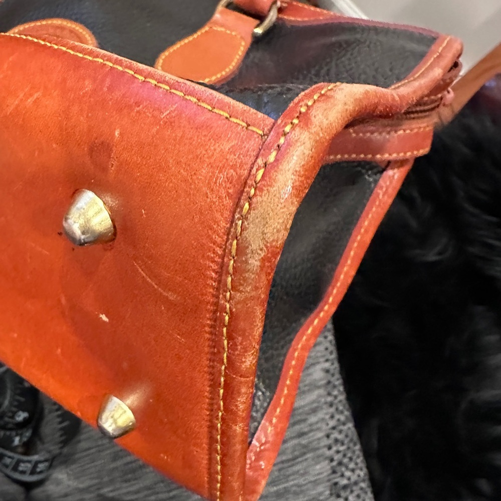 Vintage Black & British Genuine Contrasting Leather Tan Handbag - Picture 13 of 14